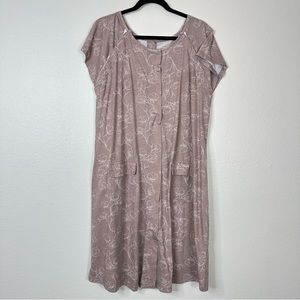 Kindred Bravely universal labor and delivery gown lilac bloom floral maternity